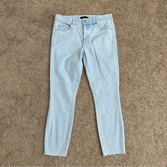 Ann Taylor Jeans Womens Size 6 The Skinny Crop Light Wash - Picture 1 of 10